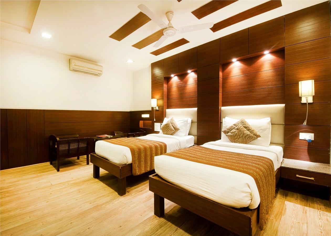 Hotel Amaltas International - Delhi-16 New Delhi Exterior photo